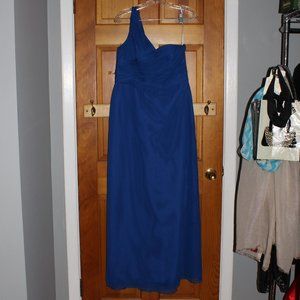 Saison Blanche Asymmetrical Gown